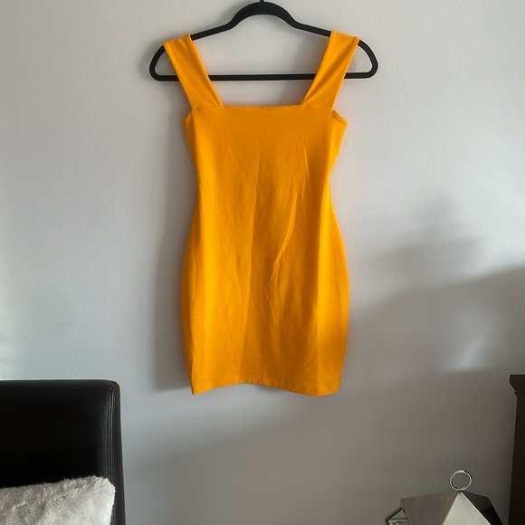 Susana Monaco Vibrant Yellow Mini Dress - Picture 1 of 3